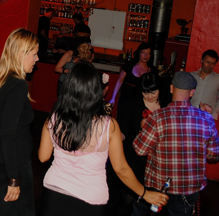 Secretagentsball0510 (23)